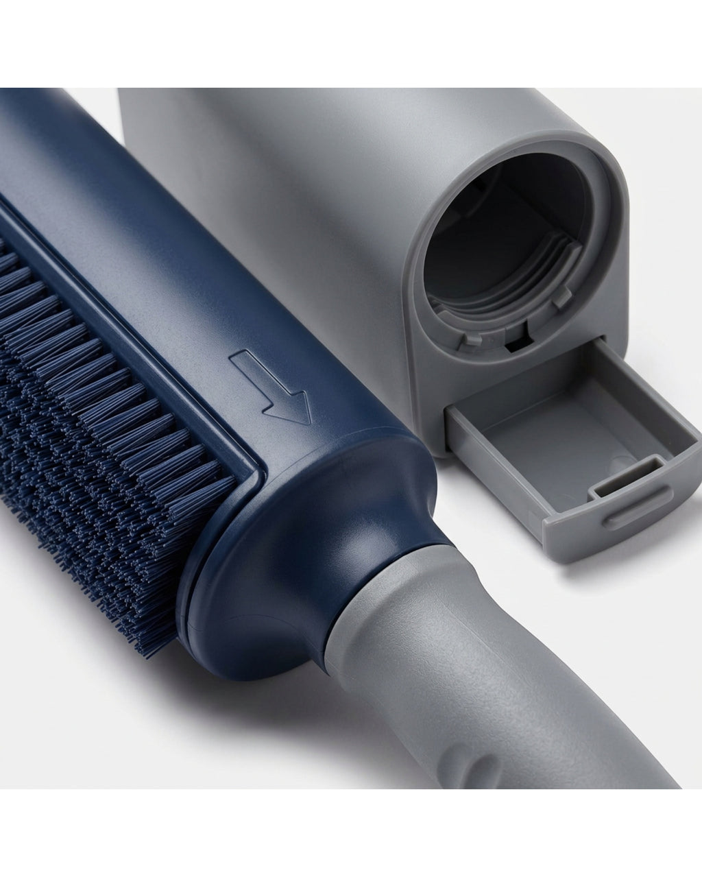 Lonvu Self-Cleaning Reusable Lint Roller with Base Navy Gray - Detail view